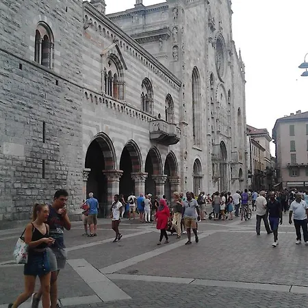 ゲストハウス Art House