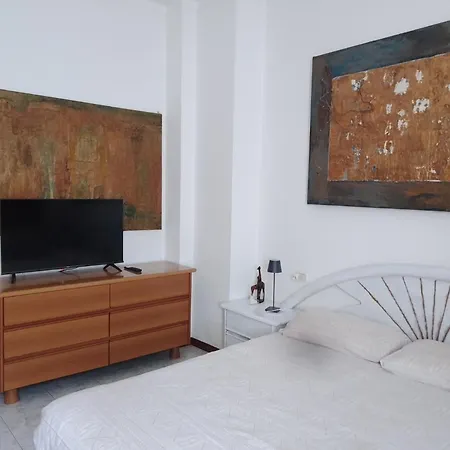 Art House Guest house *