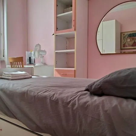 Art House Guest house *