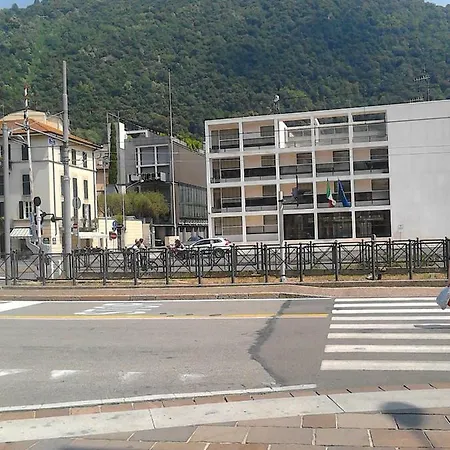 Art House Vendégház Como